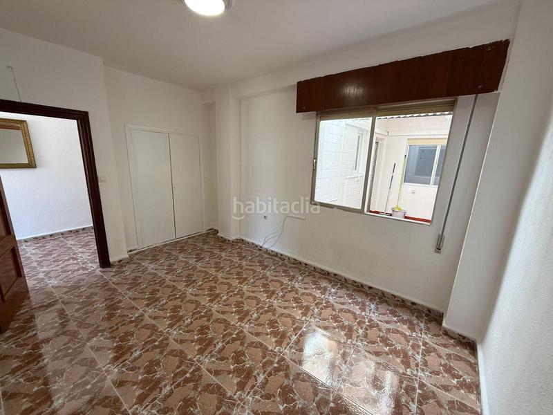 Foto e464aafc-9cdb-4752-9eda-958f1e76fc93. Piso vivienda en largo caballero en Esperanza - Quemadero Almería