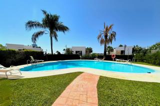 Casa adossada  Cortijo casareno. Chalet adosado en el paraiso,  estepona este