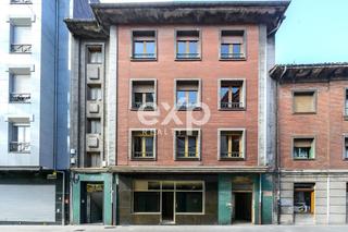 Edificio  Avenida de leopoldo alas 'clarín' 9. Edificio en venta en el centro de el entrego  oportunidad para i