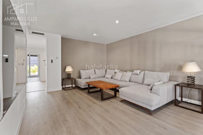 Foto 18fe2cef-198e-4a80-b8d2-10009452e5cf. Casa aparellada amb calefacció aparcament piscina a Boadilla del Monte