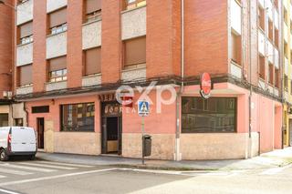 Local Comercial en Calle de covadonga 13. Local en venta en el centro de sama de langreo  gran oportunidad