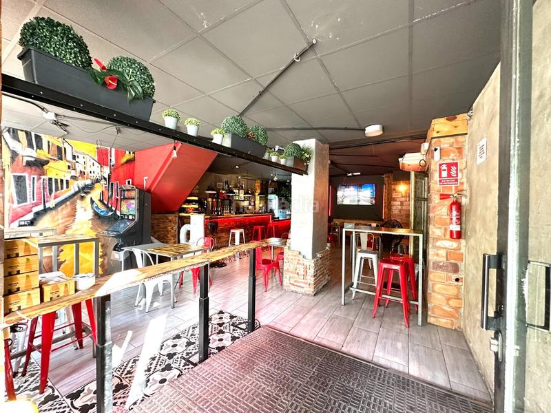 Foto d26faf6d-bed5-47fc-89b3-edf677efbb39. Traspàs local comercial a avenida dels països catalans 27 a Tarragona