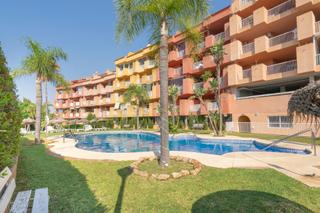 Piccolo appartamento in Calle isabel la catolica 1. Amplio apartamento en fuengirola con vistas al mar y comodidades