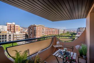 Location Appartement à Oliveros - Altamira. Se alquila amplio y luminoso piso con terraza en el centro de al