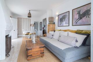 Chalet  Calle de ángel de la riva resines. Villa independiente con piscina y vistas al mar en torremuelle