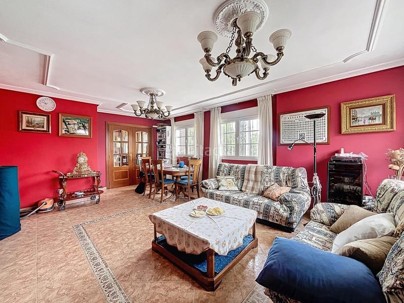 Foto 5678469e-d458-4d36-835e-73dc91d4eafc. Casa amb calefacció aparcament piscina a Tudela de Duero