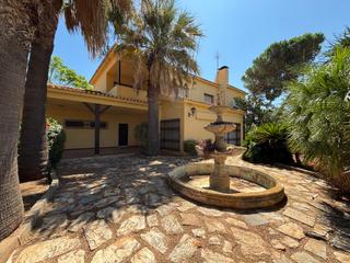 Chalet en Calle firmamento - urrutias 5. Exclusiva villa con piscina en los urrutias, mar menor
