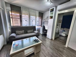 Lloguer Pis  Calle melendez valdes. Apartamento muy luminoso y exterior  en pleno chamberí
