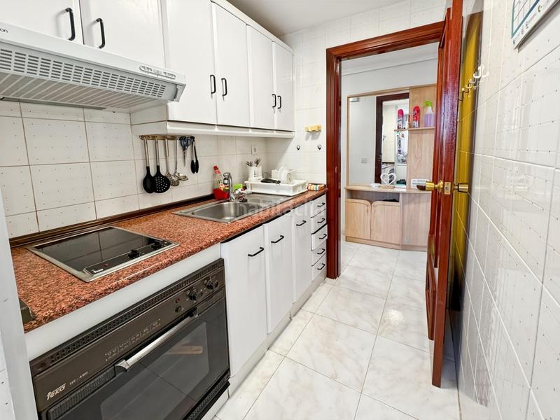 Foto 2ef9a4cf-d26f-4bbd-902d-e090fda8cc12. Apartament amb aparcament piscina a Levante Alto Benidorm
