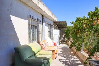 Maison  Algoda. Campo con más de 12.000 m, casa de invitados y ascensor en elche