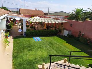 Chalet in Malagón. Chalet con piscina propia
