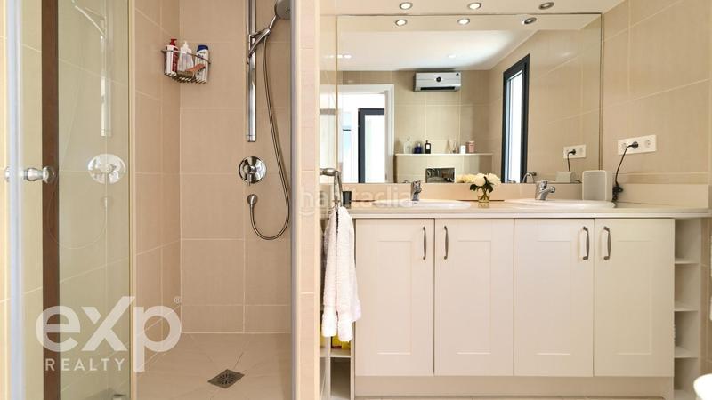 Foto 26e5b38b-03ee-4693-87ee-afb4c5f4de19. Casa adossada amb aparcament piscina a Altea la vella Altea