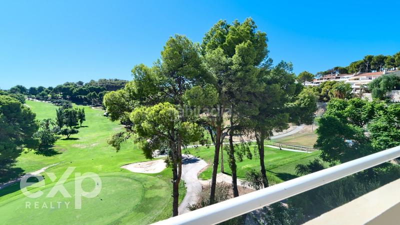Foto 7d3dd13c-cfc5-40f6-a7d5-357f45c43b89. Casa adossada amb aparcament piscina a Altea la vella Altea