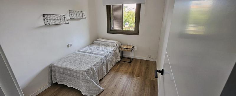 Foto bfe8ca5a-7aed-4ba2-8704-f24c079e7522. Lloguer casa adossada amb aparcament a Coma-ruga platja Coma-ruga