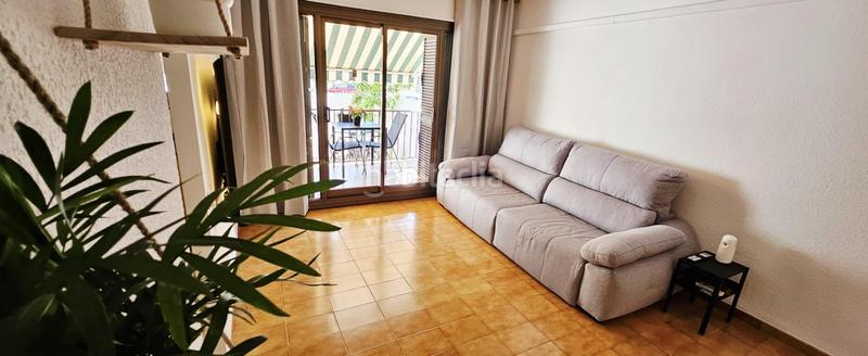 Foto 9a82733f-4e92-485f-b991-559f08f1c79f. Rent semi detached house with parking in Coma-ruga platja Coma-ruga