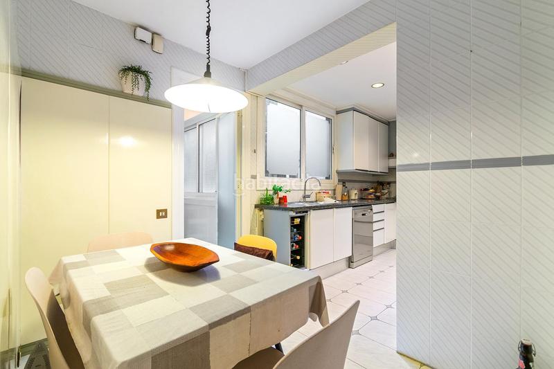 Foto 4f239391-cf8e-4565-8f31-ca80de2eb362. Appartement avec chauffage parking dans La Nova Esquerra de l´Eixample Barcelona