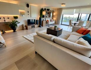 Pis  Calle del marqués de comillas. Exclusiva vivienda con gran terraza y vistas al mar en benidorm!