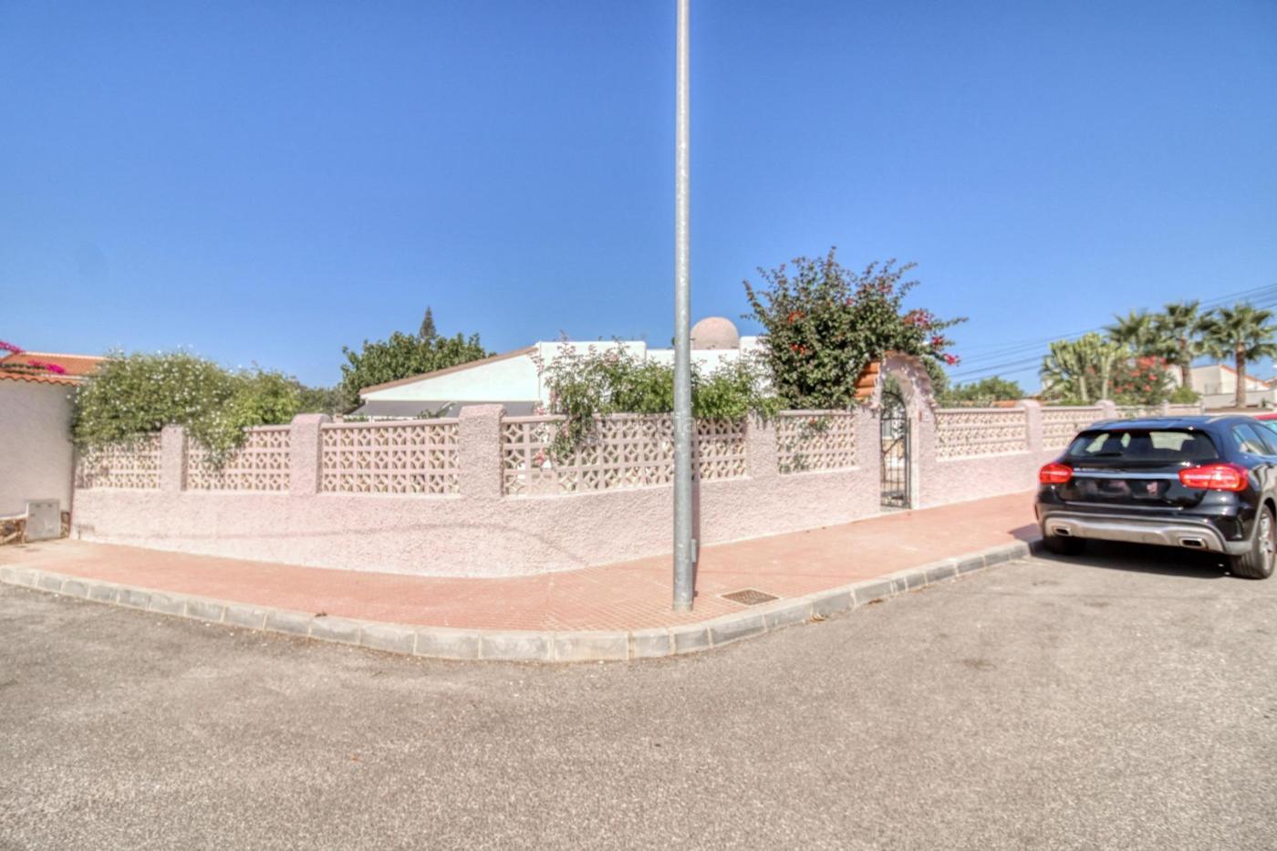 Vivienda Independiente con Parcela Privada en el Corazn de Ciud Rojales