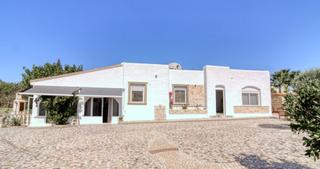 Chalet  Calle de galicia. Vivienda independiente con parcela privada en el corazón de ciud