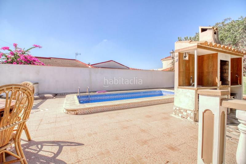 Foto 032476b8-8f4b-4508-9cef-6e7c8325c197. Chalet vivienda independiente con parcela privada en el corazón de ciudad quesada en Rojales