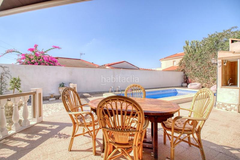Foto 1133a5ea-313d-43a5-a557-5924f3b21b19. Chalet vivienda independiente con parcela privada en el corazón de ciudad quesada en Rojales