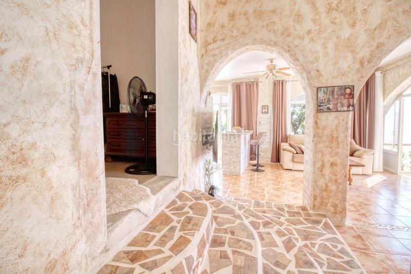 Foto 3b886fc8-c74e-4c9b-8ff9-4fcba1990c46. Chalet vivienda independiente con parcela privada en el corazón de ciudad quesada en Rojales