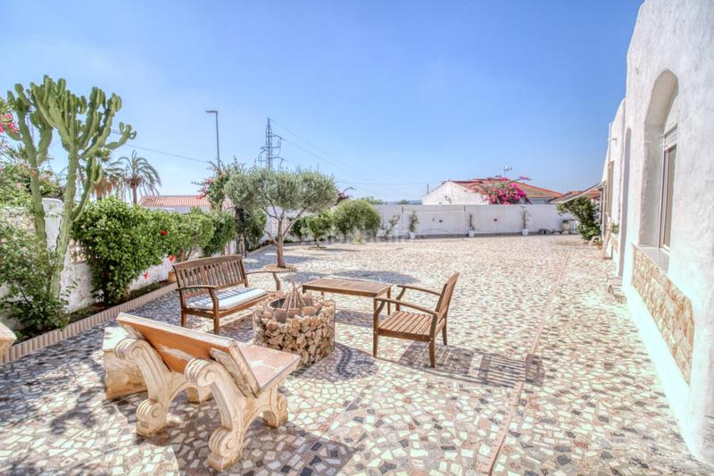 Foto 456f25c2-5302-4a50-9902-6a5fcd56fd03. Chalet vivienda independiente con parcela privada en el corazón de ciudad quesada en Rojales