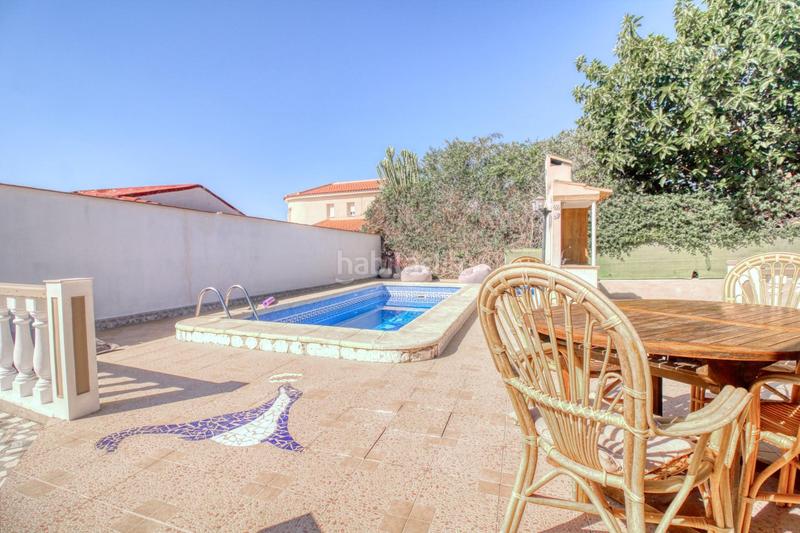 Foto ac5b3b84-70fb-4f59-9493-4511b33bad3d. Chalet vivienda independiente con parcela privada en el corazón de ciudad quesada en Rojales