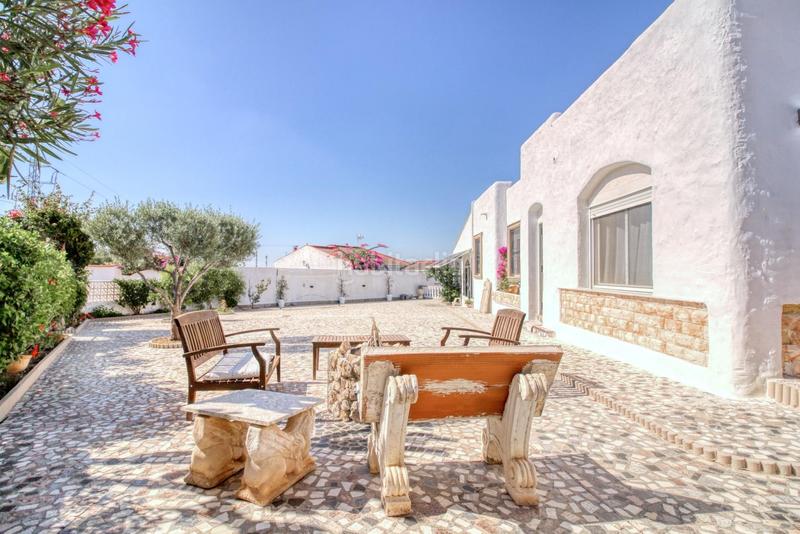 Foto ad03845b-c7c9-40a0-8f1d-af6207450606. Chalet vivienda independiente con parcela privada en el corazón de ciudad quesada en Rojales