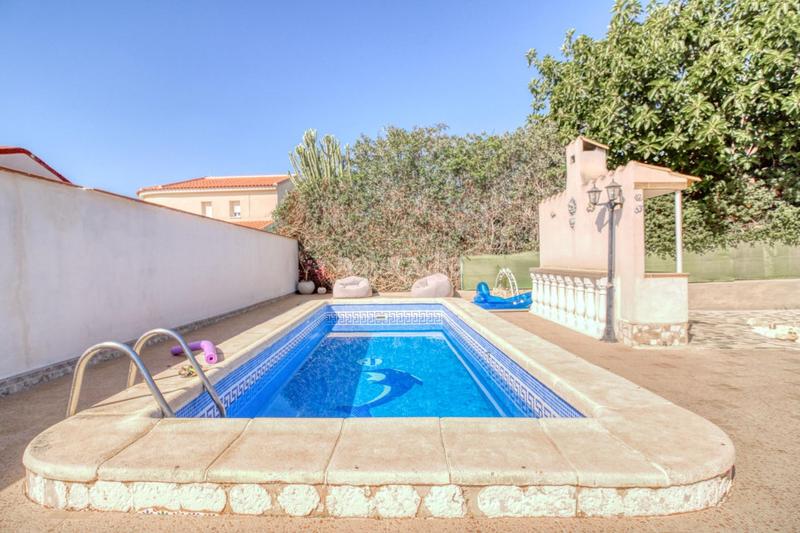 Foto ad2f5e29-d2d9-4862-918e-69364643a113. Chalet vivienda independiente con parcela privada en el corazón de ciudad quesada en Rojales