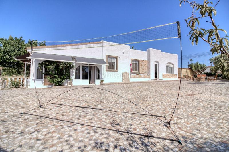 Foto b5fae1ae-6849-4210-8142-2692ede5622d. Chalet vivienda independiente con parcela privada en el corazón de ciudad quesada en Rojales