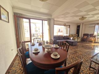 Apartament a Mariano huesa 8. Vendo un piso amplio e impecable en nules.