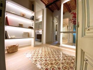 Piso  Gran vía corts catalanes. Exclusiva vivienda reformada a estrenar en la gran vía de barcel