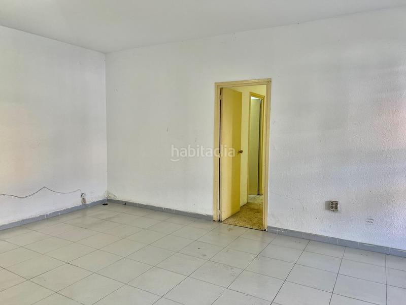 Foto a4314887-3d5d-408c-a339-7c74b0f1c6c7. Locale commerciale in Torreforta Tarragona