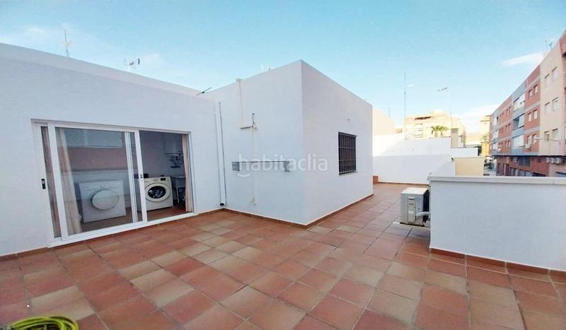 Foto 582e4b6d-6b0c-4f45-928e-421a6a0bc884. Casa in Barrio Alto - San Félix Almería