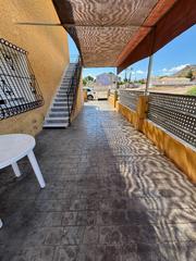 Appartement à Calle pantano cenajo - urrutias 37. Piso con gran patio en punta brava