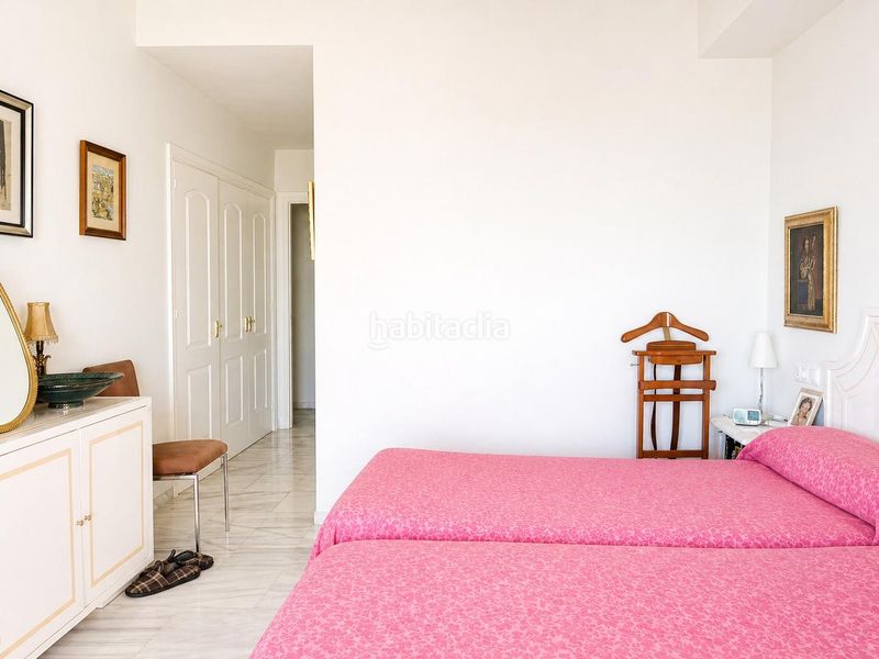Foto c7ba90ac-ca4e-4c94-aaca-ad8f27224cb4. Apartament amb aparcament piscina a Calahonda Mijas