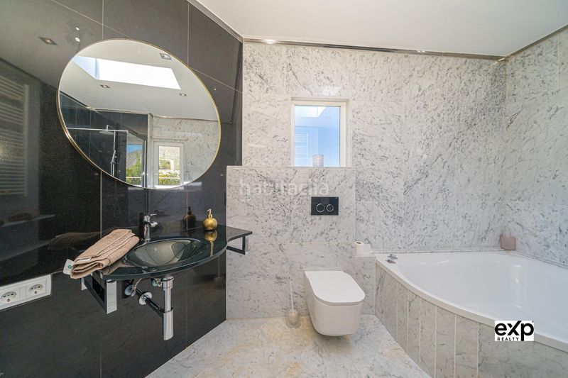 Foto 19798ad7-1792-471d-92b2-c08cb05703fc. Xalet amb aparcament a Mascarat Altea