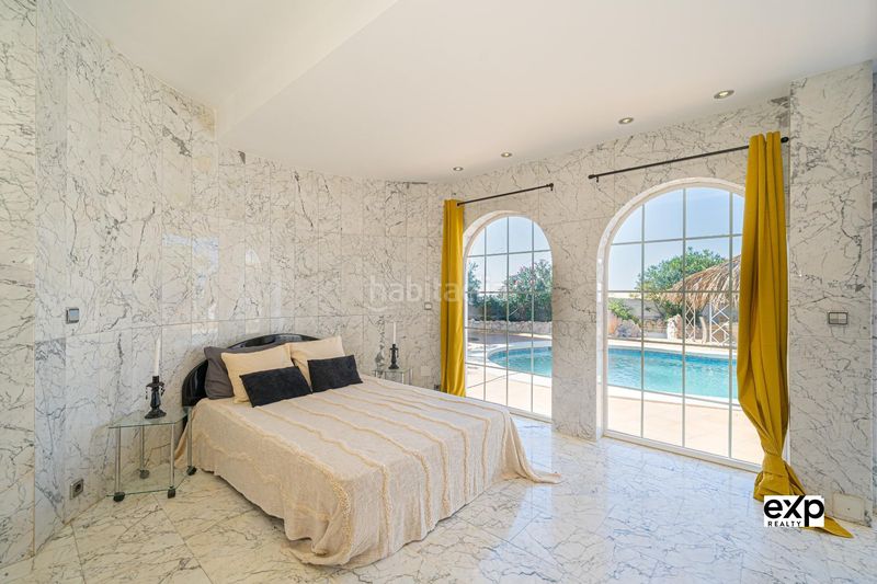 Foto 5a8e9181-bc46-4f4b-9935-8ab07ad7c117. Xalet amb aparcament a Mascarat Altea