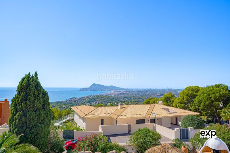 Foto 8d01c99e-3237-40a4-b8dd-a6bd2346562a. Xalet amb aparcament a Mascarat Altea