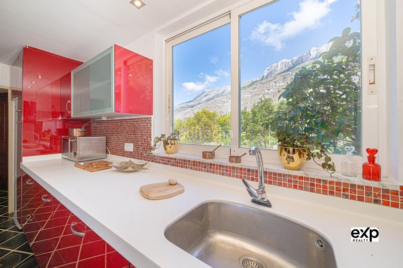 Foto ae94fc31-5d32-44e5-ab8b-b1e2c4cb6995. Xalet amb aparcament a Mascarat Altea