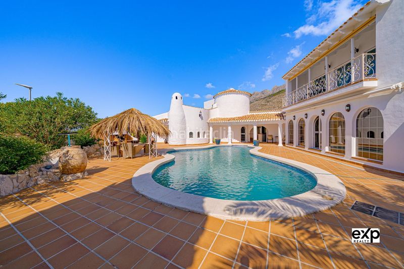 Foto b3595d24-db4d-4f55-8ca4-40c131e911f6. Xalet amb aparcament a Mascarat Altea