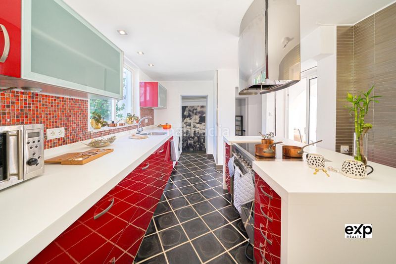 Foto d57e8a0e-f534-440d-87aa-86333972170e. Xalet amb aparcament a Mascarat Altea