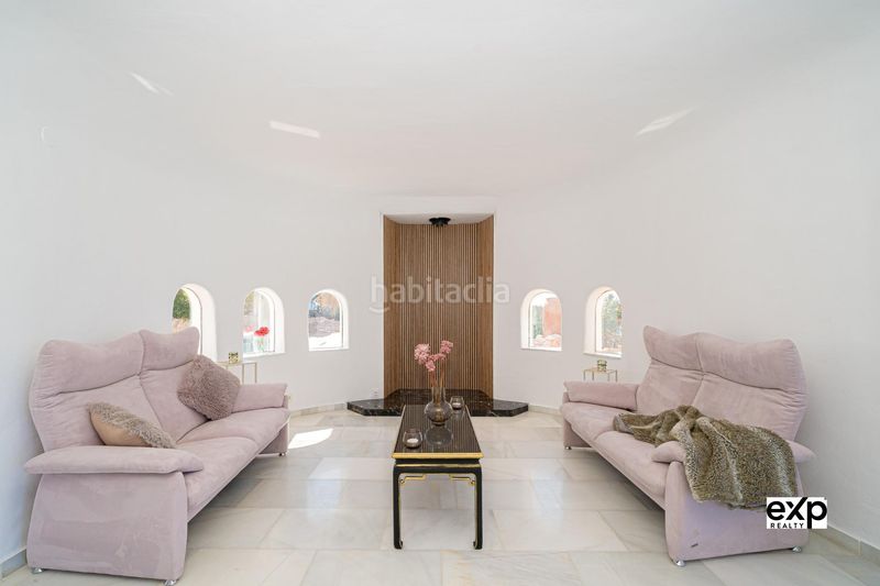 Foto f11b3c16-9e6c-40ad-b64b-a33cad76134c. Xalet amb aparcament a Mascarat Altea