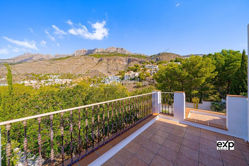 Foto 20ed6484-d01b-497f-98b8-6c186a56c1ec. Chalet con parcheggio in Altea la vella Altea