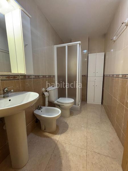 Foto 7178946b-75f5-4e36-9b18-a5e6d7fa3fca. Piso en calle isidro madrid 109 acogedor piso bajo con terraza en Alcázares (Los)