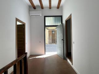 Duplex à Carrer del baluard 9. Bajo reformado en barceloneta