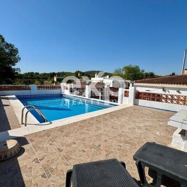 Foto 05fddd09-3d4e-4aaf-8e28-7523eb805350. Casa amb aparcament piscina a Vilamarxant
