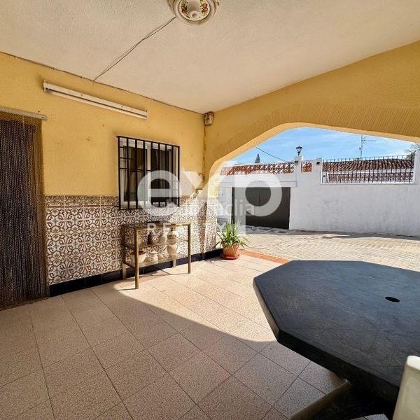 Foto 495a457e-21d2-434d-96f4-4d379665bb65. Casa amb aparcament piscina a Vilamarxant