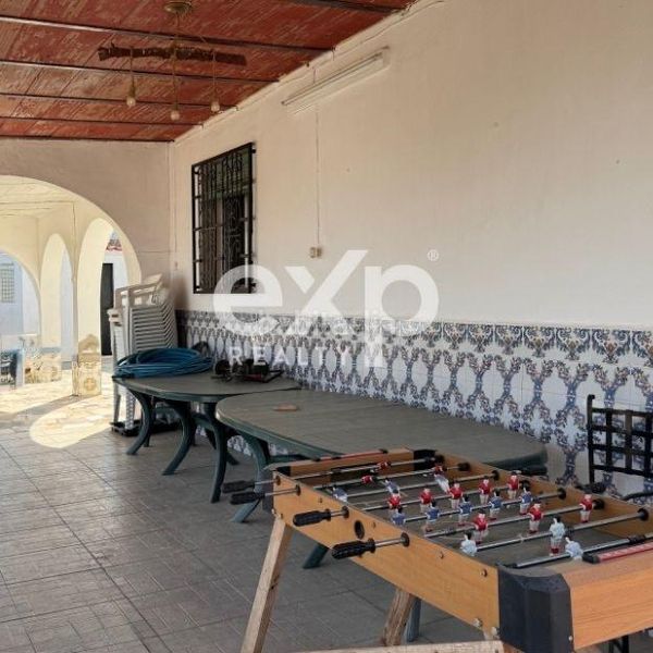 Foto d39cccb9-1999-425a-835e-ee295eb397d2. Casa amb aparcament piscina a Vilamarxant